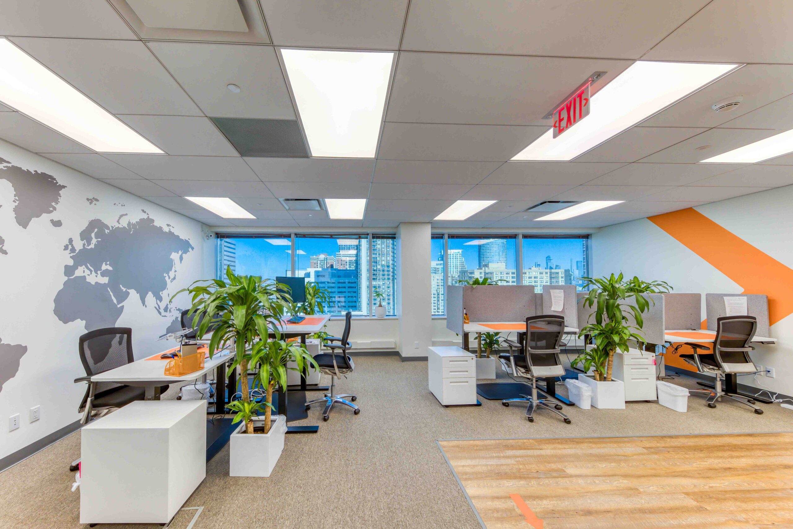 Enjoy the perks of renting a hot desk hour/day in Jersey City at zero investment